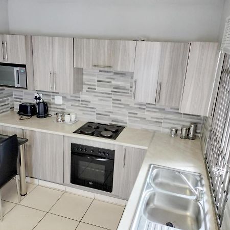 Sunrise Guesthouse Pretoria Ngoại thất bức ảnh
